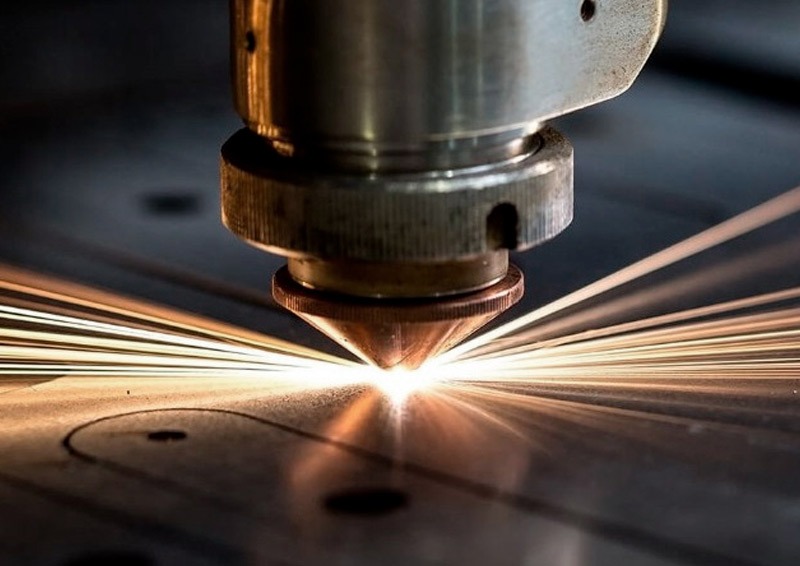 Maquina de corte a laser para metais.